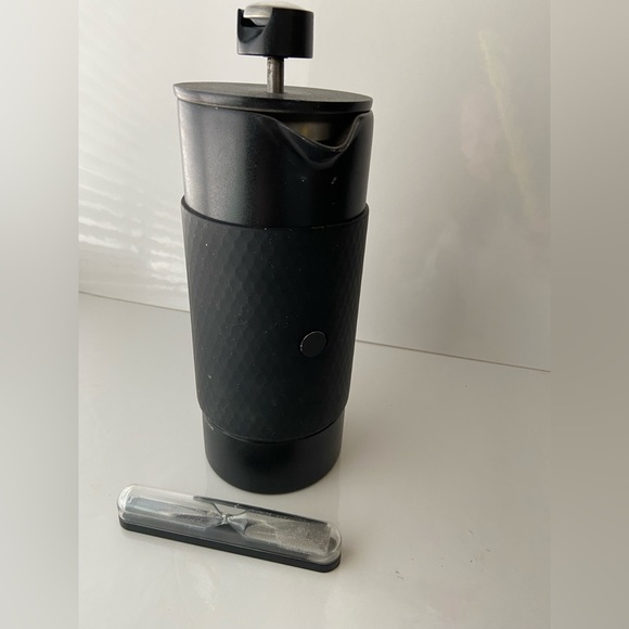 RITE Press - the ‘no mess’ french press - Picture 8 of 12